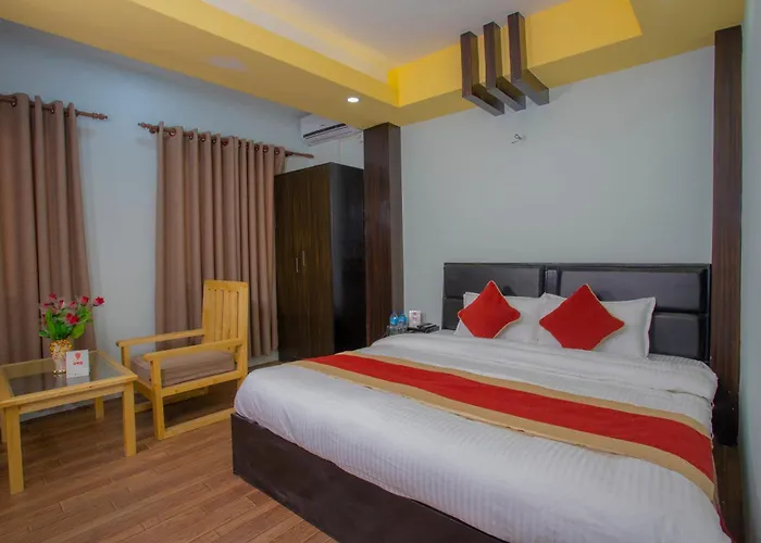 Hotel Oyo 260 Cultural 3*
